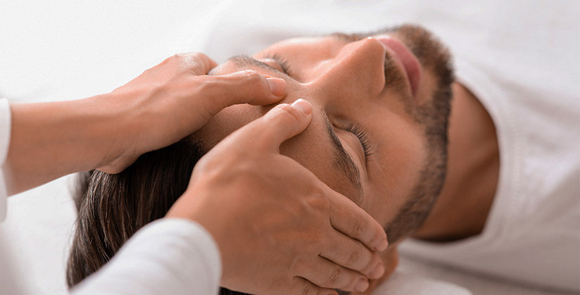 La kinésithérapie comme solution pour soulager les migraines